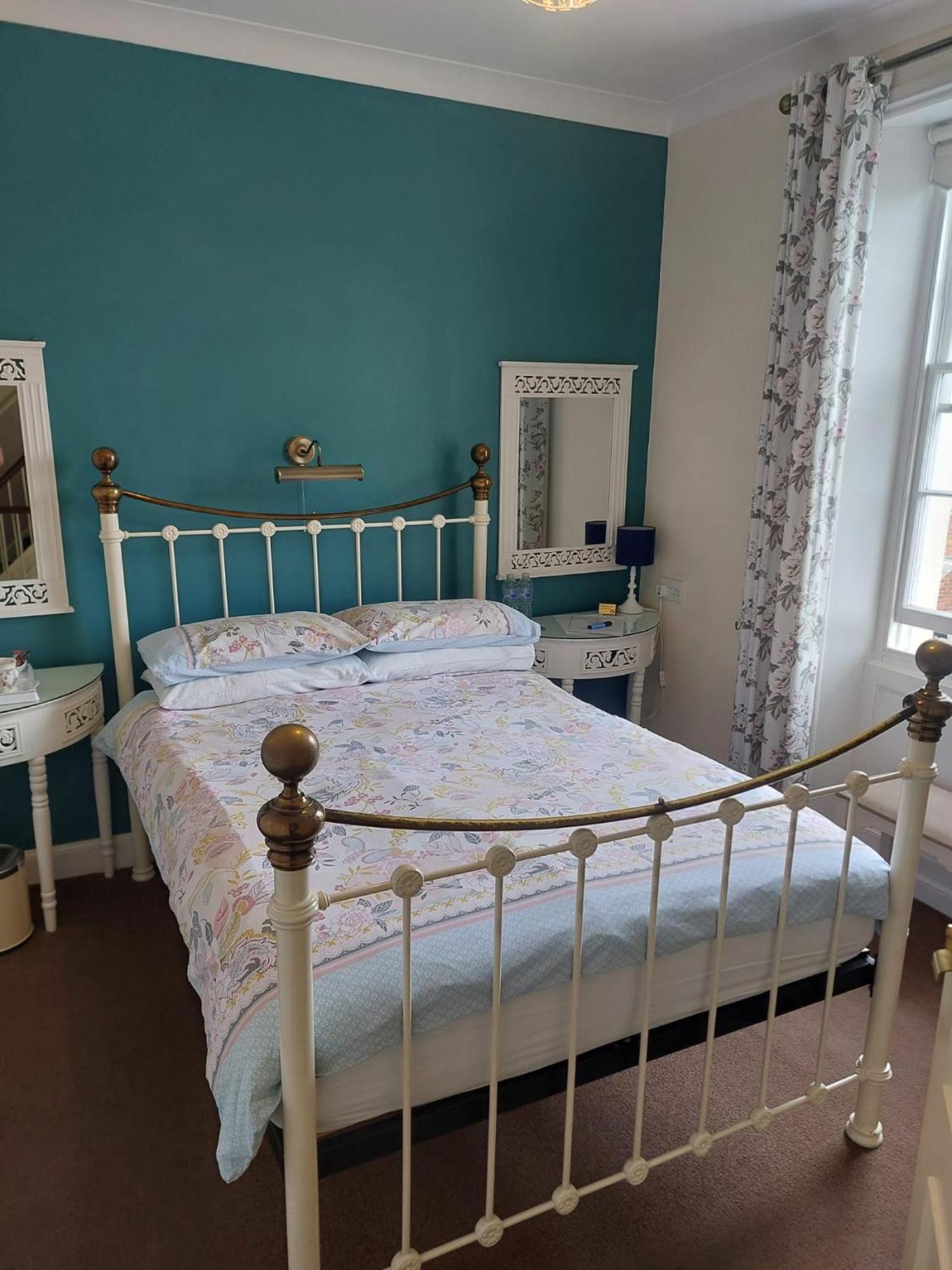 ウェーマス Seaham Bed & Breakfast エクステリア 写真