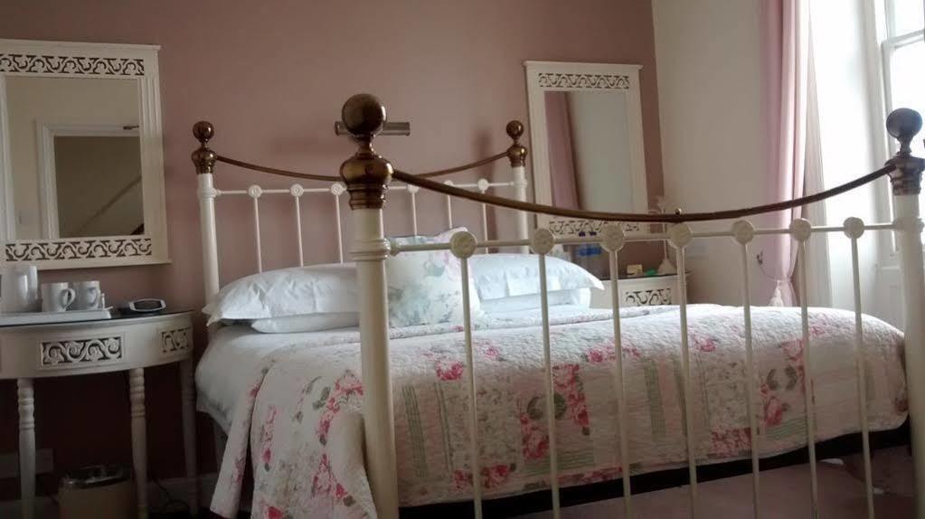 ウェーマス Seaham Bed & Breakfast エクステリア 写真